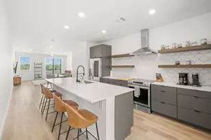 2709 E 5th St, Austin, TX 78702 - Photo 3