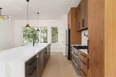 100 W Odell Street #2, Austin, TX 78752 - Photo 17
