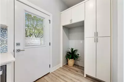 1104 Begonia Terrace #2, Austin, TX 78741 - Photo 11