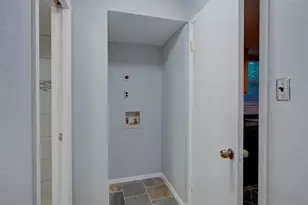 2901 Burning Oak Dr, Austin, TX 78704 - Photo 23