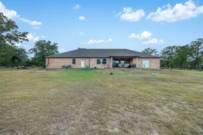 1102 Private Road 2332, Giddings, TX 78942 - Photo 25