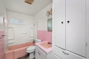 906 E Brown St, Llano, TX 78643 - Photo 19