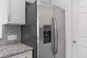 1519 Gatlinburg Dr, Pflugerville, TX 78660 - Photo 9