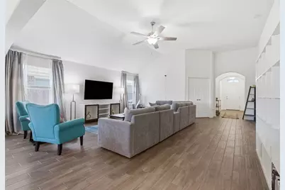 304 Somerville Street, Leander, TX 78641 - Photo 9