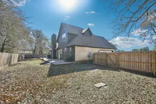 312 Country Club Dr, La Grange, TX 78945 - Photo 37