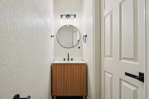 312 Country Club Dr, La Grange, TX 78945 - Photo 15