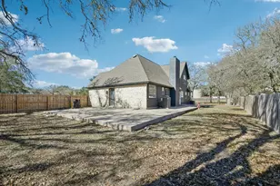 312 Country Club Dr, La Grange, TX 78945 - Photo 35