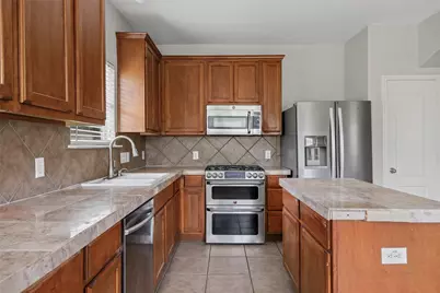 20521 Farm Pond Lane, Pflugerville, TX 78660 - Photo 9