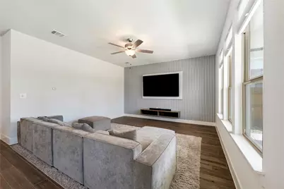 8609 Cottage Rose Drive, Austin, TX 78744 - Photo 5