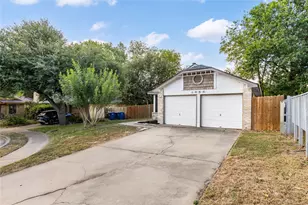 1803 Heatherglen Ln, Austin, TX 78758 - Photo 5