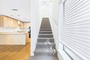 711 W 32nd St, Austin, TX 78705 - Photo 7