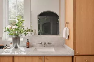 704 E 46th St, Austin, TX 78751 - Photo 17