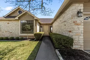 11101 Grapevine Ln, Austin, TX 78759 - Photo 5