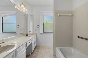 11101 Grapevine Ln, Austin, TX 78759 - Photo 23