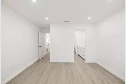 7211 Lakewood Drive #C111, Austin, TX 78750 - Photo 13