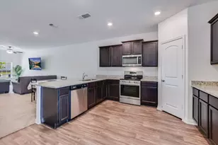 145 Riverdale Dr, Jarrell, TX 76537 - Photo 5