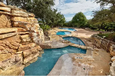 18901 Leisure Lane, Jonestown, TX 78645 - Photo 19