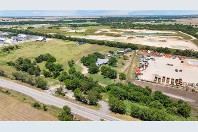 1421 Fm 1660, Hutto, TX 78634 - Photo 31