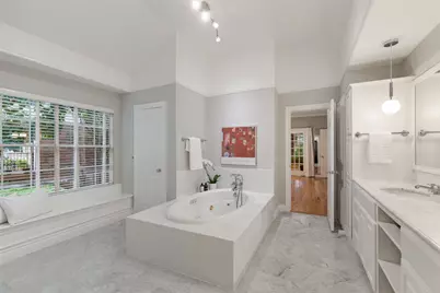 10038 Circleview Drive, Austin, TX 78733 - Photo 21