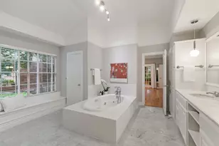 10038 Circleview Dr, Austin, TX 78733 - Photo 21