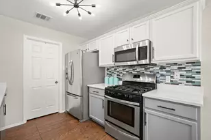 216 Sweet Leaf Ln, Pflugerville, TX 78660 - Photo 5