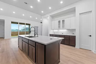 2013 Tobiano Trace, Georgetown, TX 78633 - Photo 5