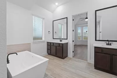 2013 Tobiano Trace, Georgetown, TX 78633 - Photo 9