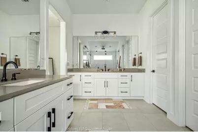 6405 Greensboro Drive, Austin, TX 78723 - Photo 19