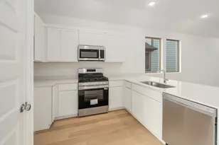 222 Hornet St, Elgin, TX 78621 - Photo 7