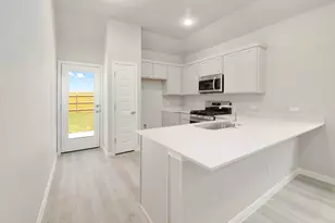 222 Hornet St, Elgin, TX 78621 - Photo 7