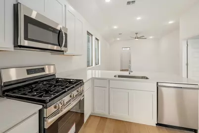 222 Hornet Street, Elgin, TX 78621 - Photo 9