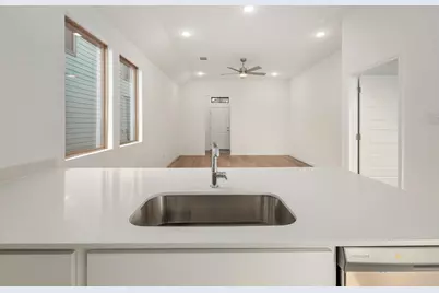 222 Hornet Street, Elgin, TX 78621 - Photo 11