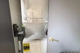 1840 Burton Dr, Austin, TX 78741 - Photo 9