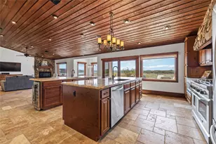 512 Harbor Dr, Spicewood, TX 78669 - Photo 11