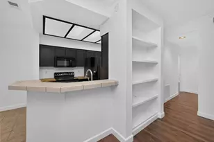 4711 Spicewood Springs Rd, Austin, TX 78759 - Photo 11