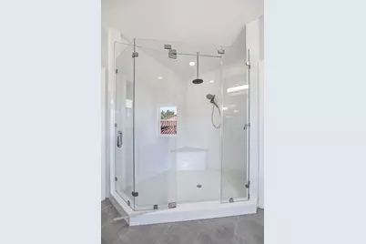 406 Hazeltine Drive, Lakeway, TX 78734 - Photo 13