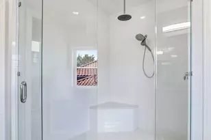 406 Hazeltine Dr, Lakeway, TX 78734 - Photo 13