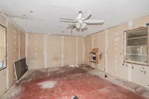 103 Leaning Oaks St, Somerville, TX 77879 - Photo 21