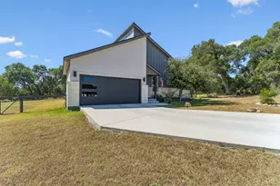 103 Hans Bell, Blanco, TX 78606 - Photo 3