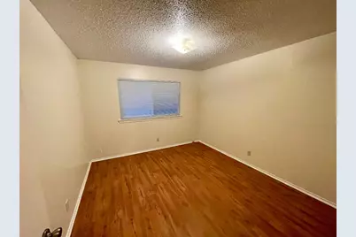 10003 Parliament House Road, Austin, TX 78729 - Photo 11