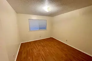 10003 Parliament House Rd, Austin, TX 78729 - Photo 11