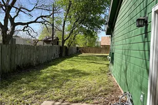 10003 Parliament House Rd, Austin, TX 78729 - Photo 29