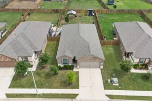321 Freedom Park Ave, Liberty Hill, TX 78642 - Photo 23
