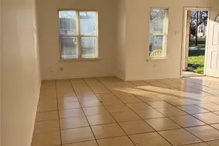 609 M L K Dr, Elgin, TX 78621 - Photo 5