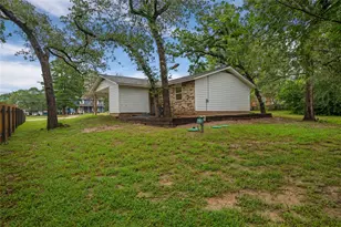 212 Cool Water Dr, Bastrop, TX 78602 - Photo 19