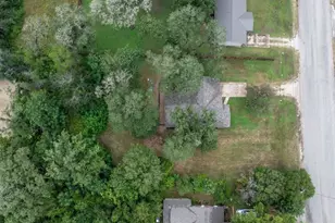 212 Cool Water Dr, Bastrop, TX 78602 - Photo 29