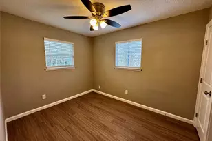 202 W N Loop Blvd, Austin, TX 78751 - Photo 5
