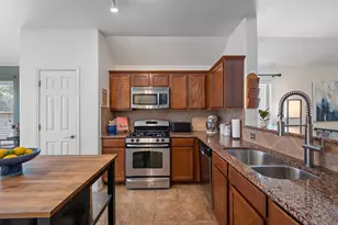 10304 Lone Pine Ln, Austin, TX 78747 - Photo 9