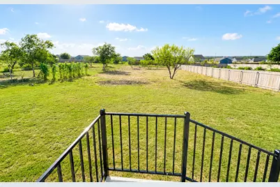 11212 Superior Bay Lane, Mustang Ridge, TX 78610 - Photo 7