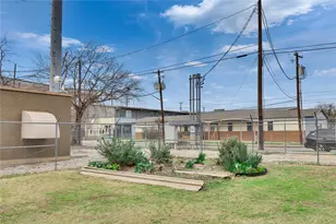 2235 E 6th St, Austin, TX 78702 - Photo 25